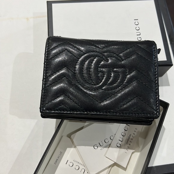 Selling both Gucci backpack and wallet - Picture 4 of 9